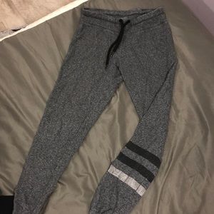 super cozy Calvin Klein jogger/sweatpants